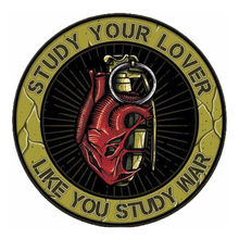 Sticker Love & War 3"